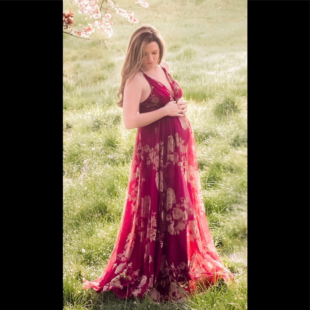 VICI Antonia maxi dress - Romance, criss cross low cut back. BUMP  friendly
